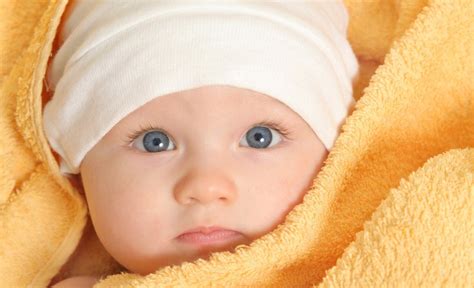 Bebeklerde uzamış sarılık belirtileri